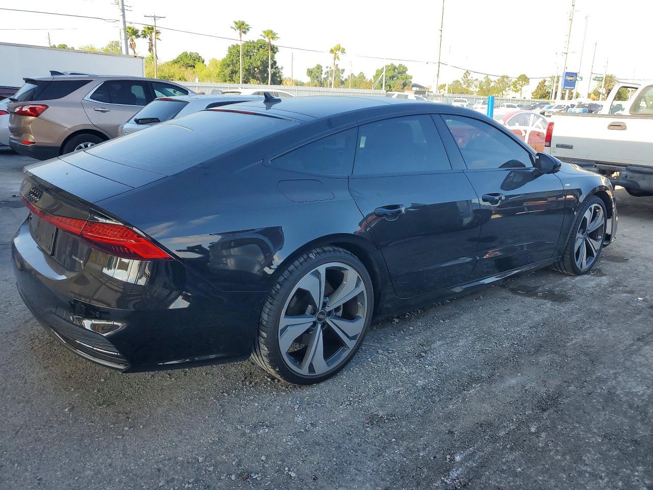 2023 Audi A7 Prestige S-Line - Image 3