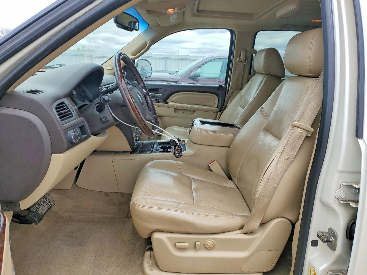 2011 GMC Yukon Xl Denali - Image 7