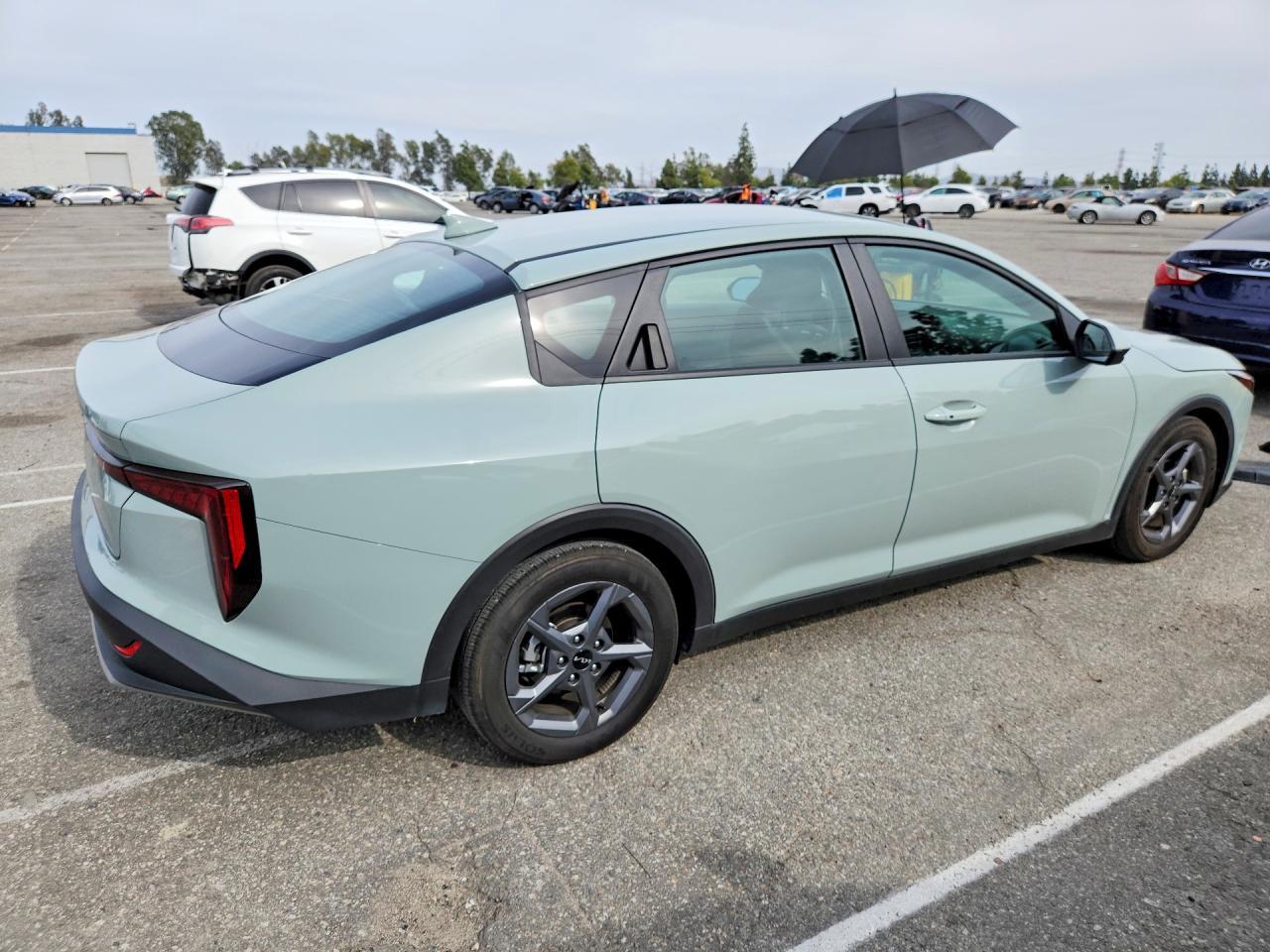 2025 Kia K4 Lxs - Фото 3
