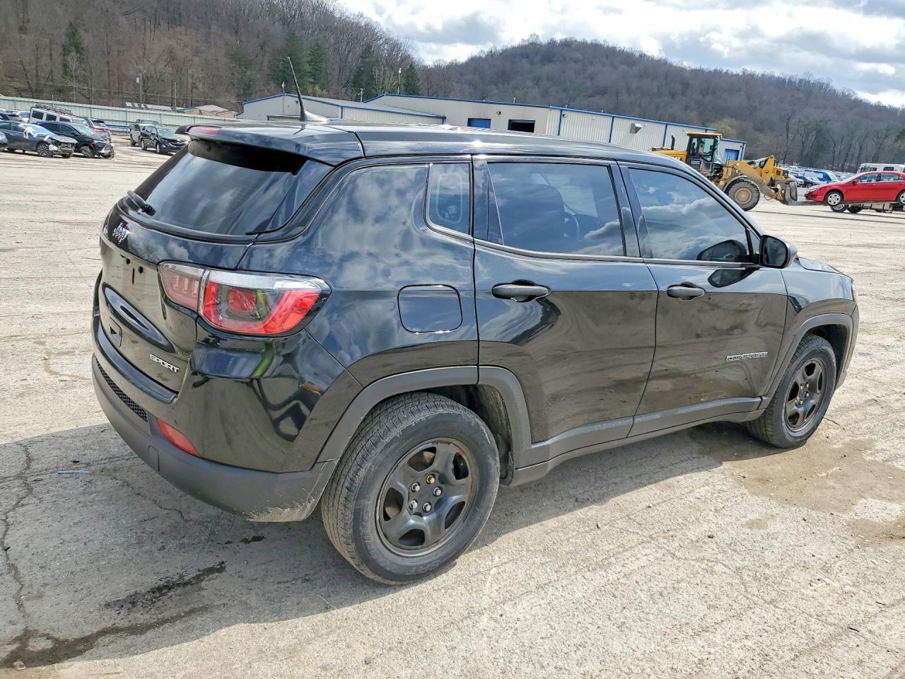2019 Jeep Compass Sport - Image 3