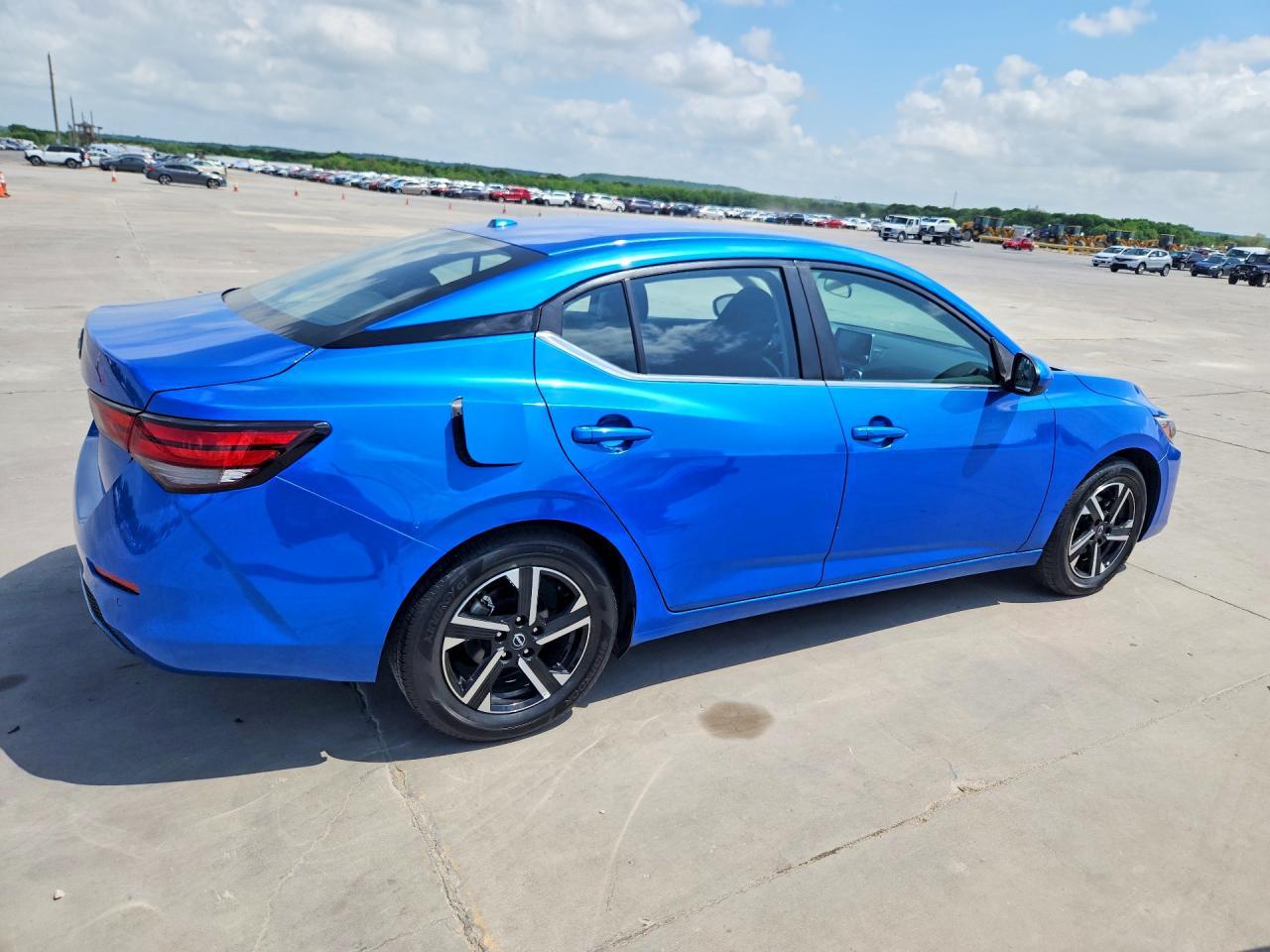 2025 Nissan Sentra Sv - Фото 3