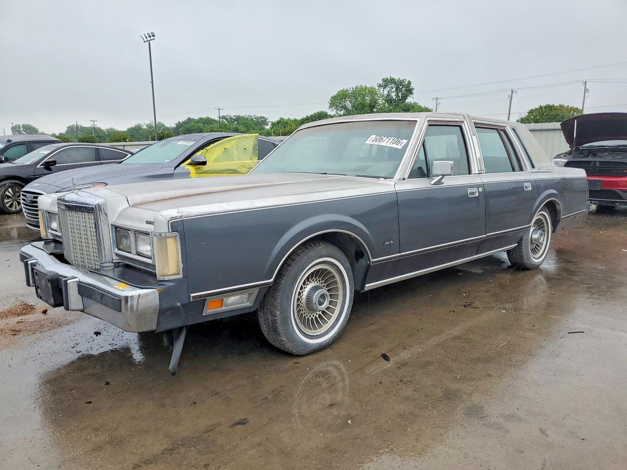 1985 Lincoln Town Car