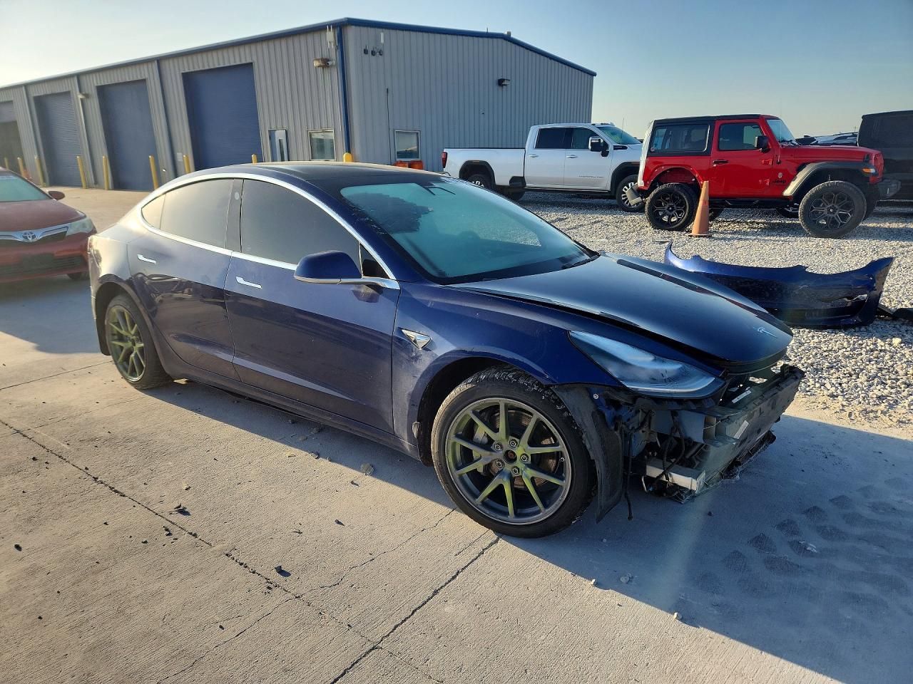 2020 Tesla Model 3 - Фото 4