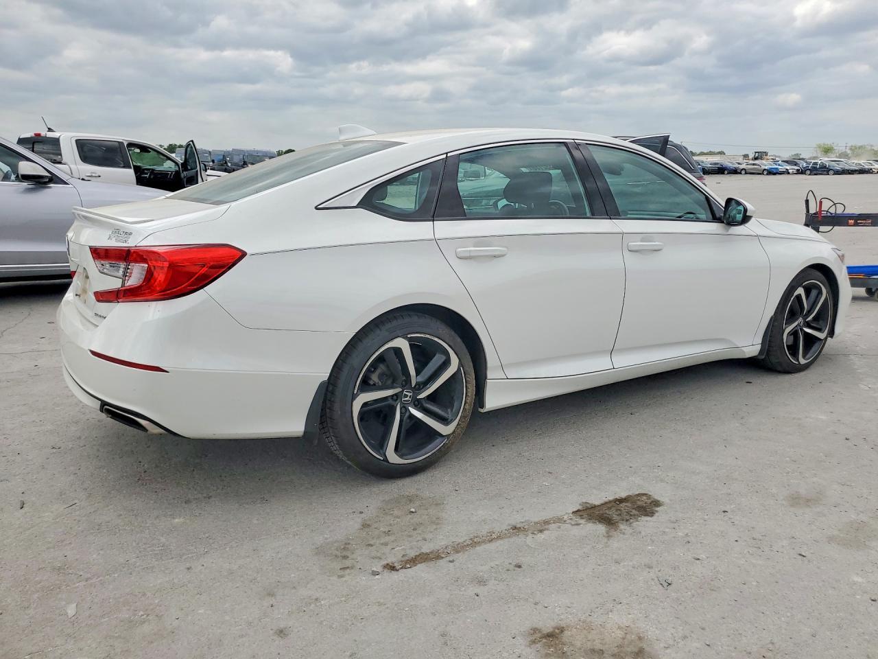 2018 Honda Accord Sport - Фото 3