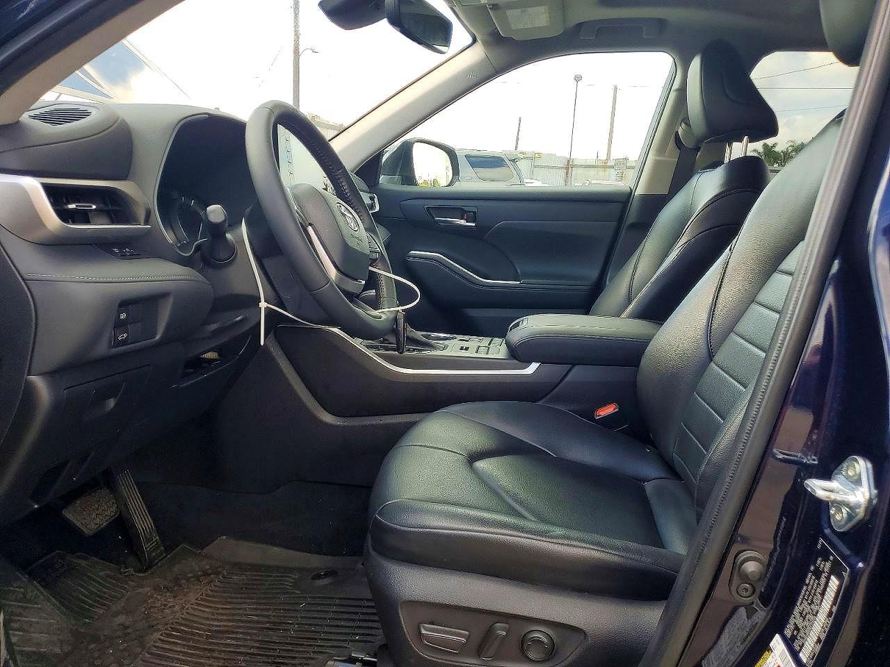 2022 Toyota Highlander Sport - Фото 7