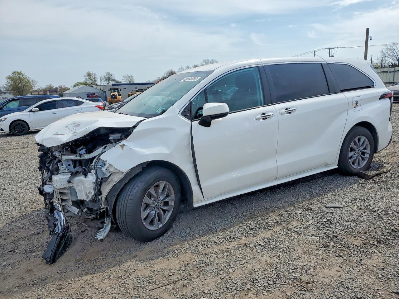 2022 Toyota Sienna Le