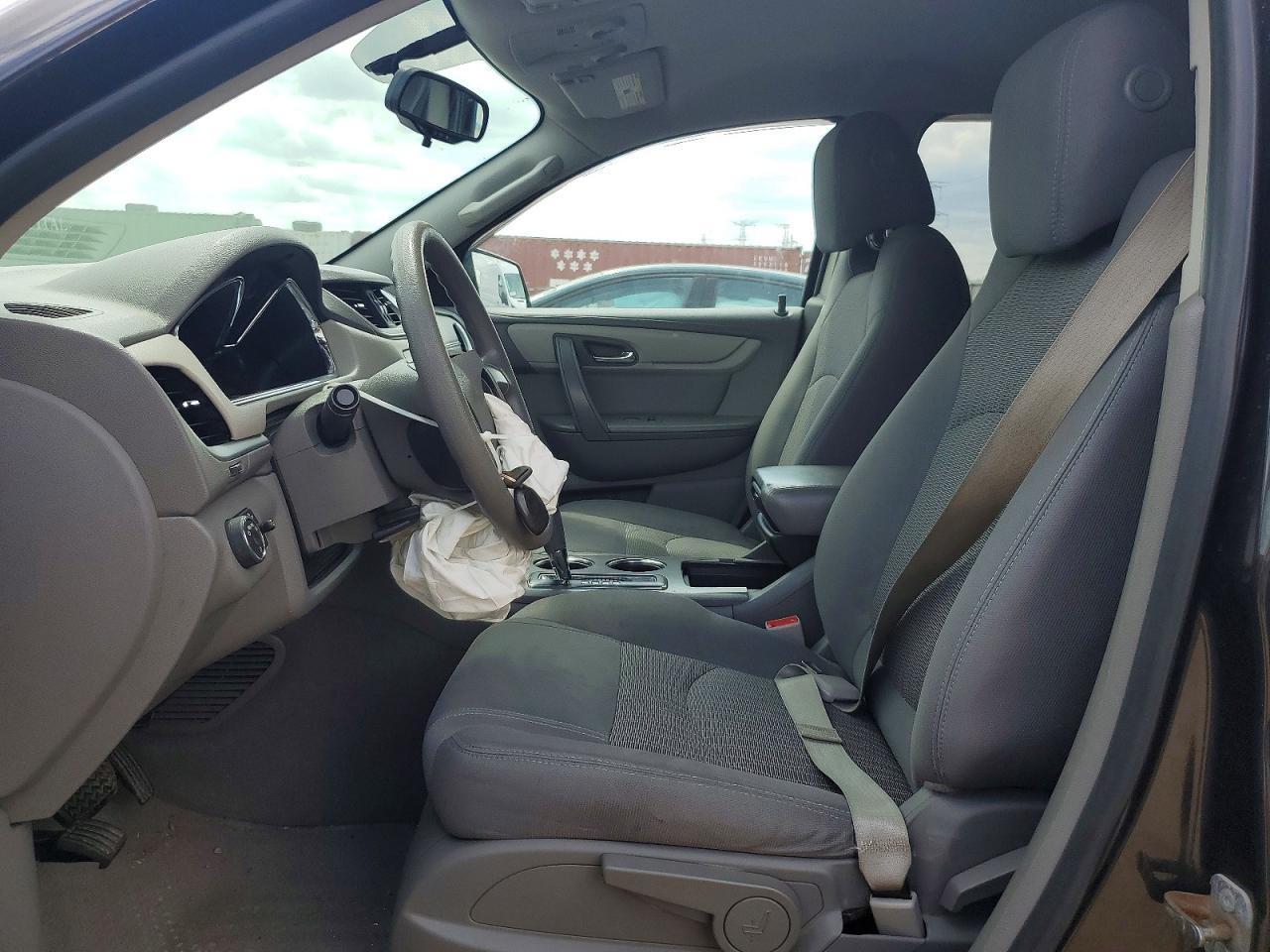 2017 Chevrolet Traverse Ls - Фото 7