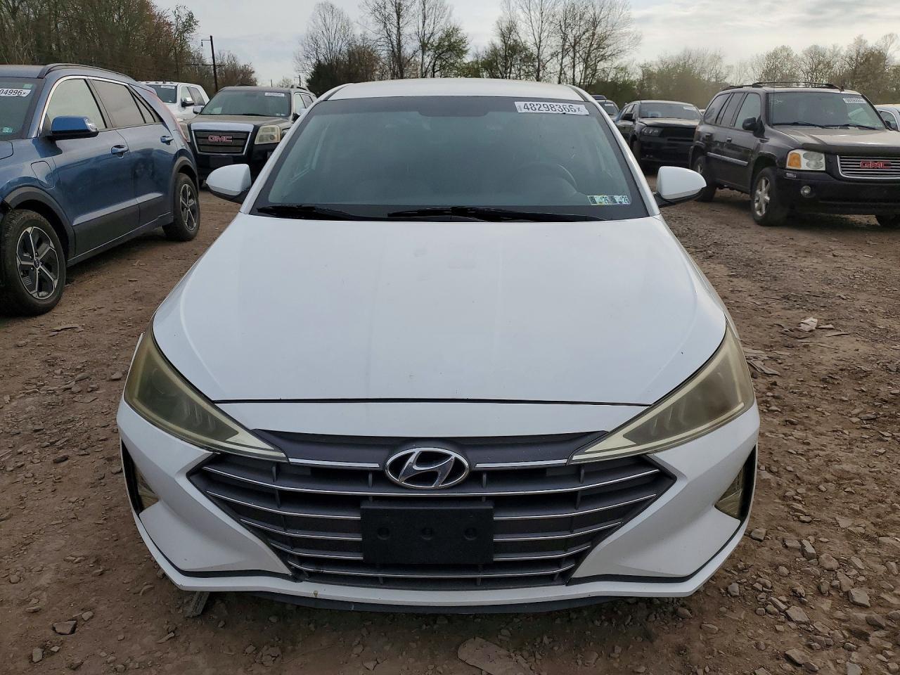 2019 Hyundai Elantra Se - Image 5