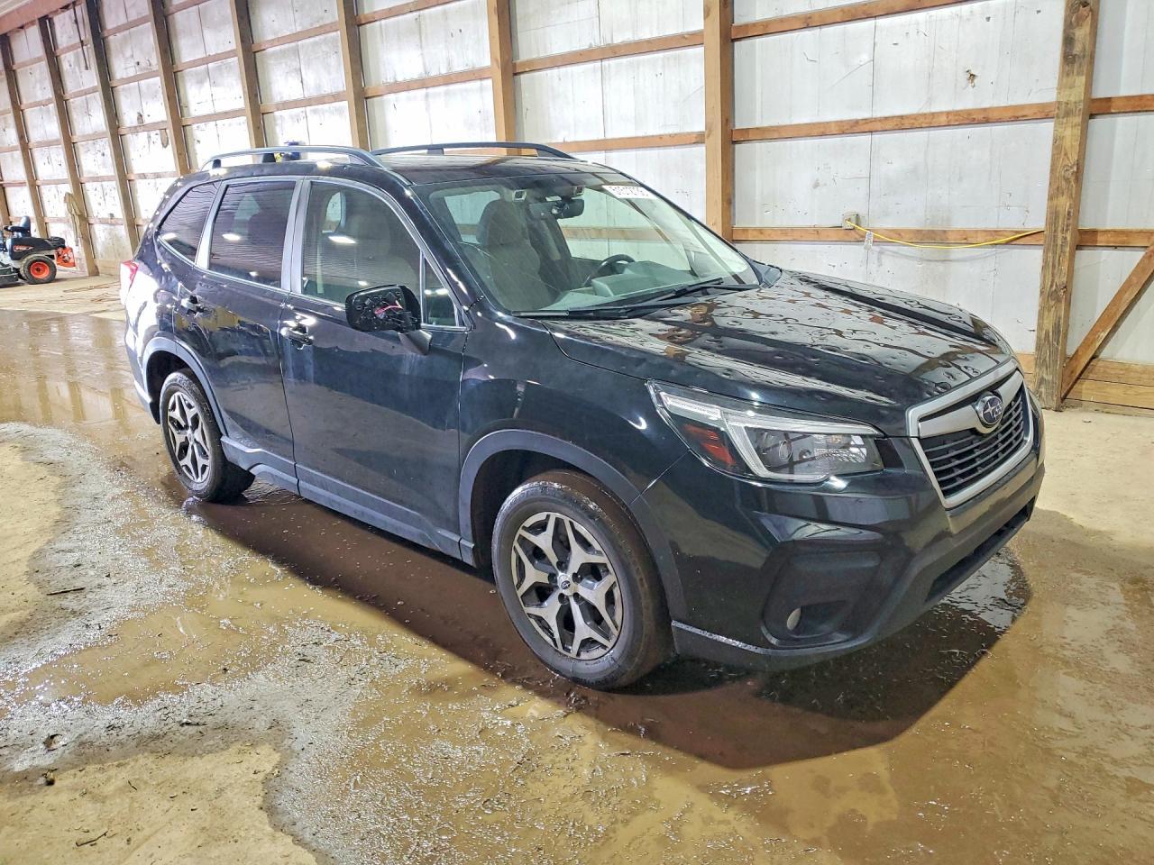 2021 Subaru Forester Premium - Image 4