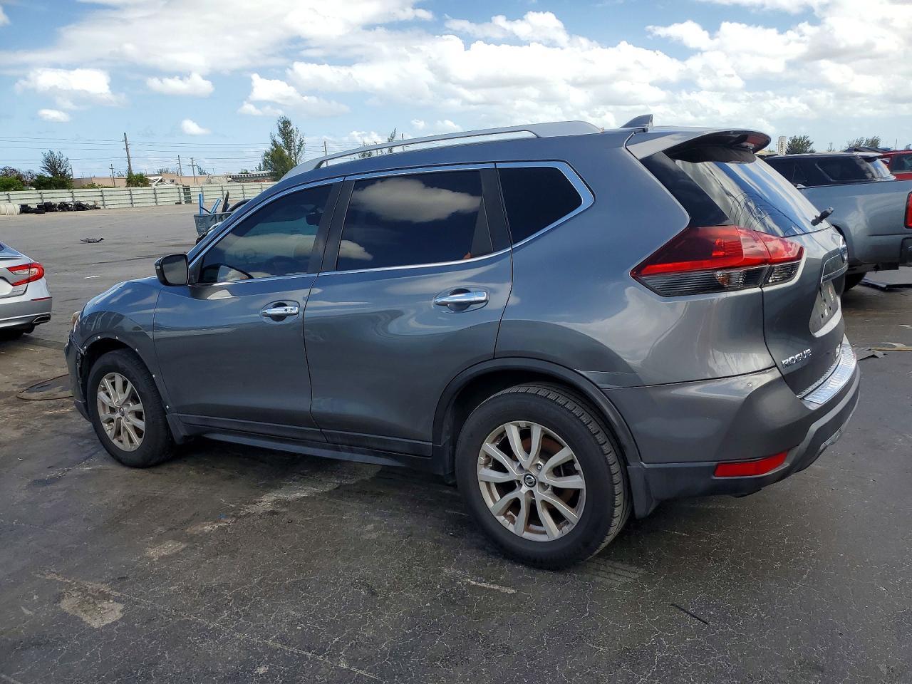 2018 Nissan Rogue - Фото 2