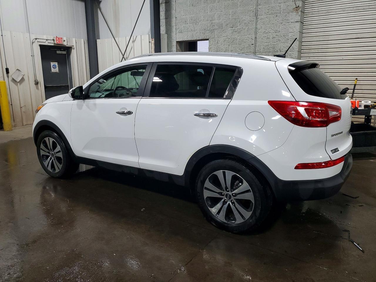 2012 Kia Sportage Ex - Image 2