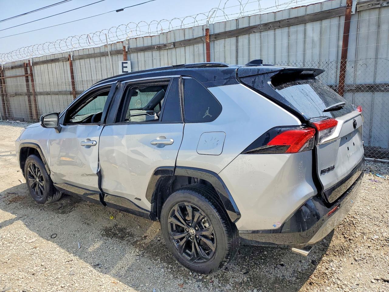 2024 Toyota Rav4 Xse - Фото 2