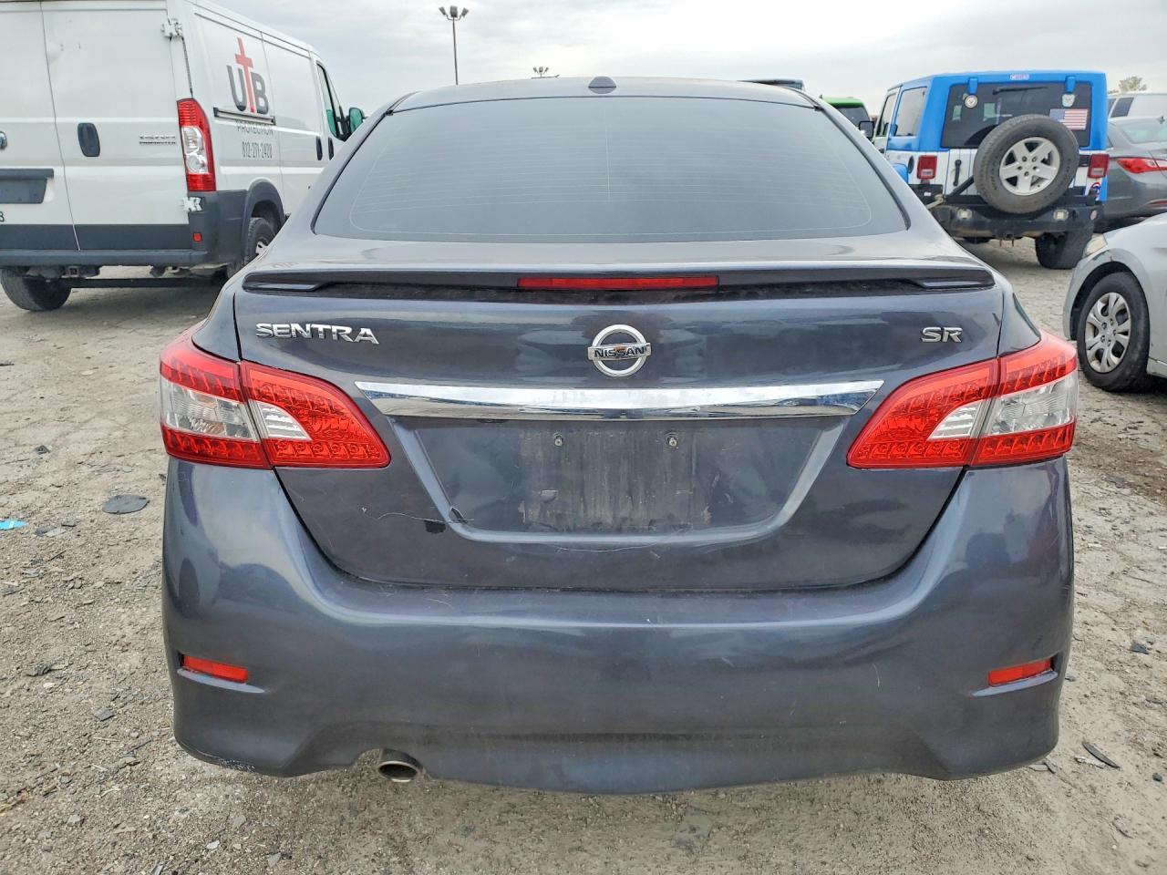 2015 Nissan Sentra - Фото 6