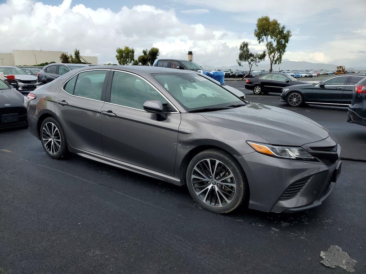 2020 Toyota Camry - Image 4