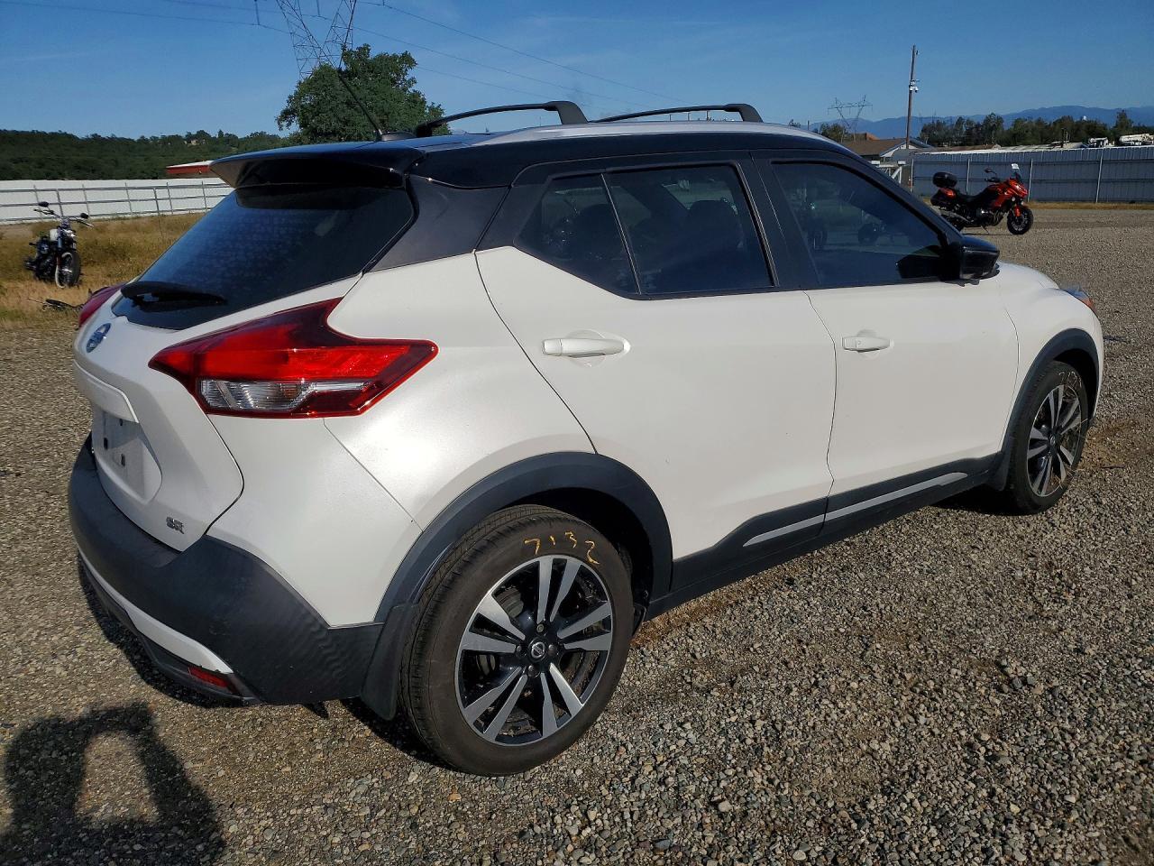 2019 Nissan Kicks Sr - Фото 3