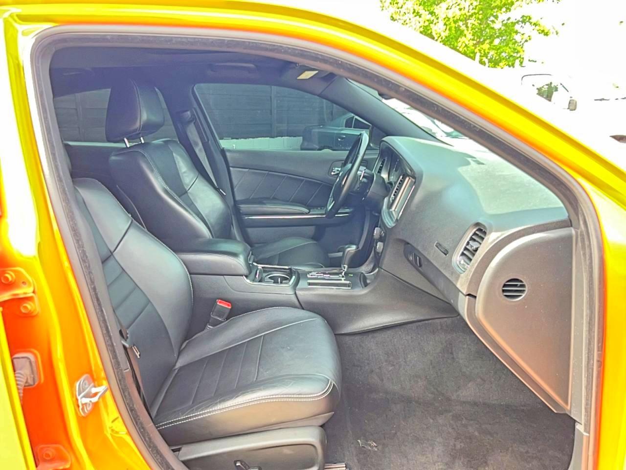 2014 Dodge Charger R - Фото 5