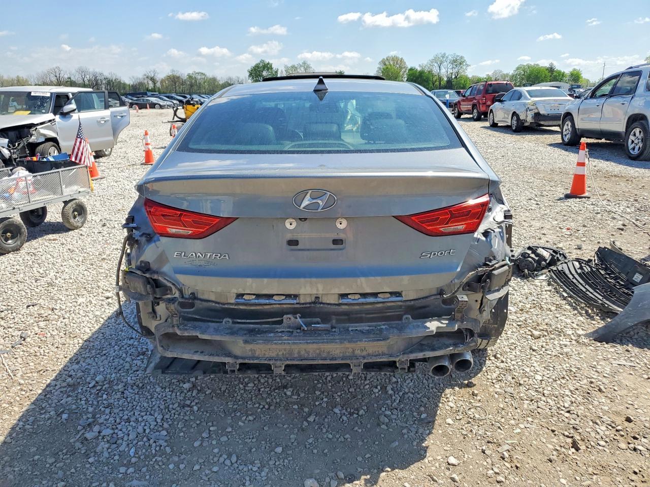 2018 Hyundai Elantra Sport - Фото 6