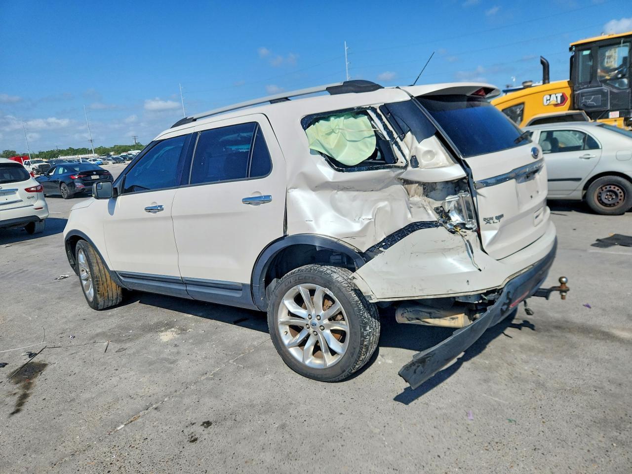 2011 Ford Explorer Xlt - Фото 2