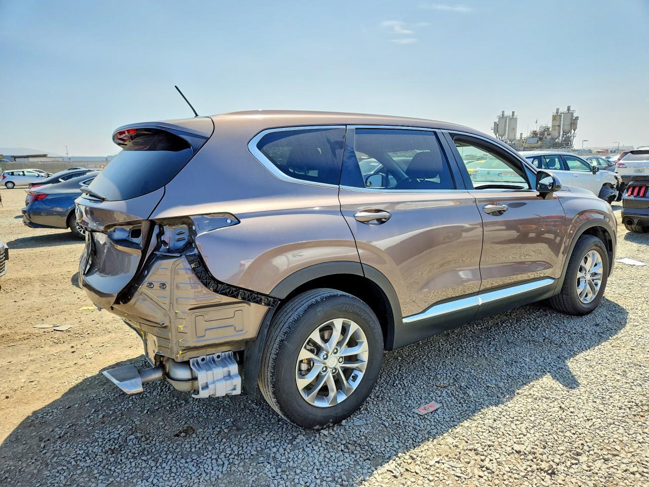2020 Hyundai Santa Fe Se - Фото 3