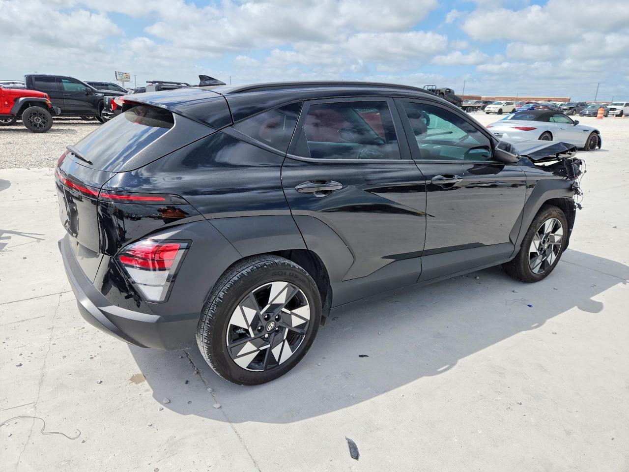 2025 Hyundai Kona Sel - Фото 3