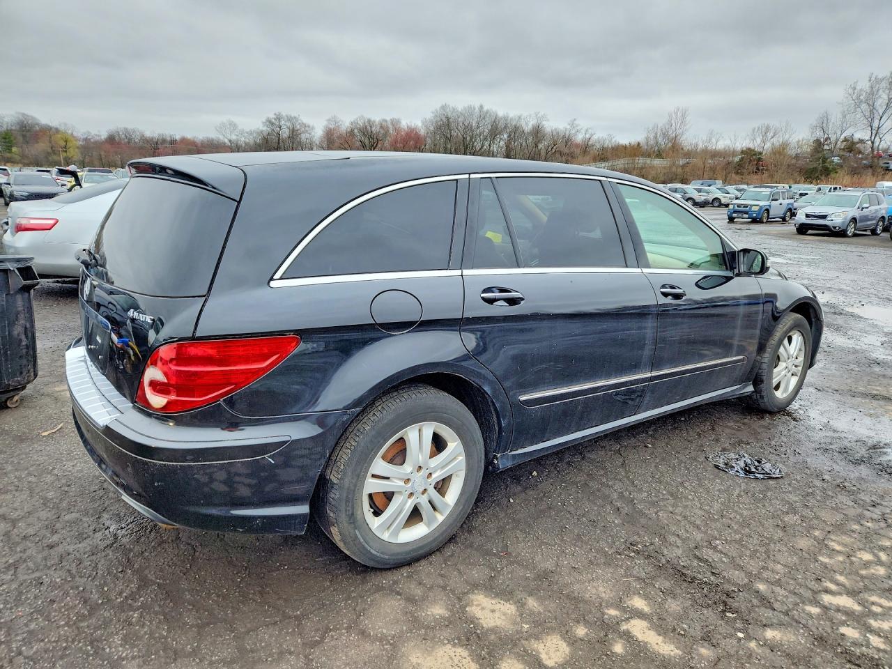 2009 Mercedes-Benz R 350 4Matic - Фото 3