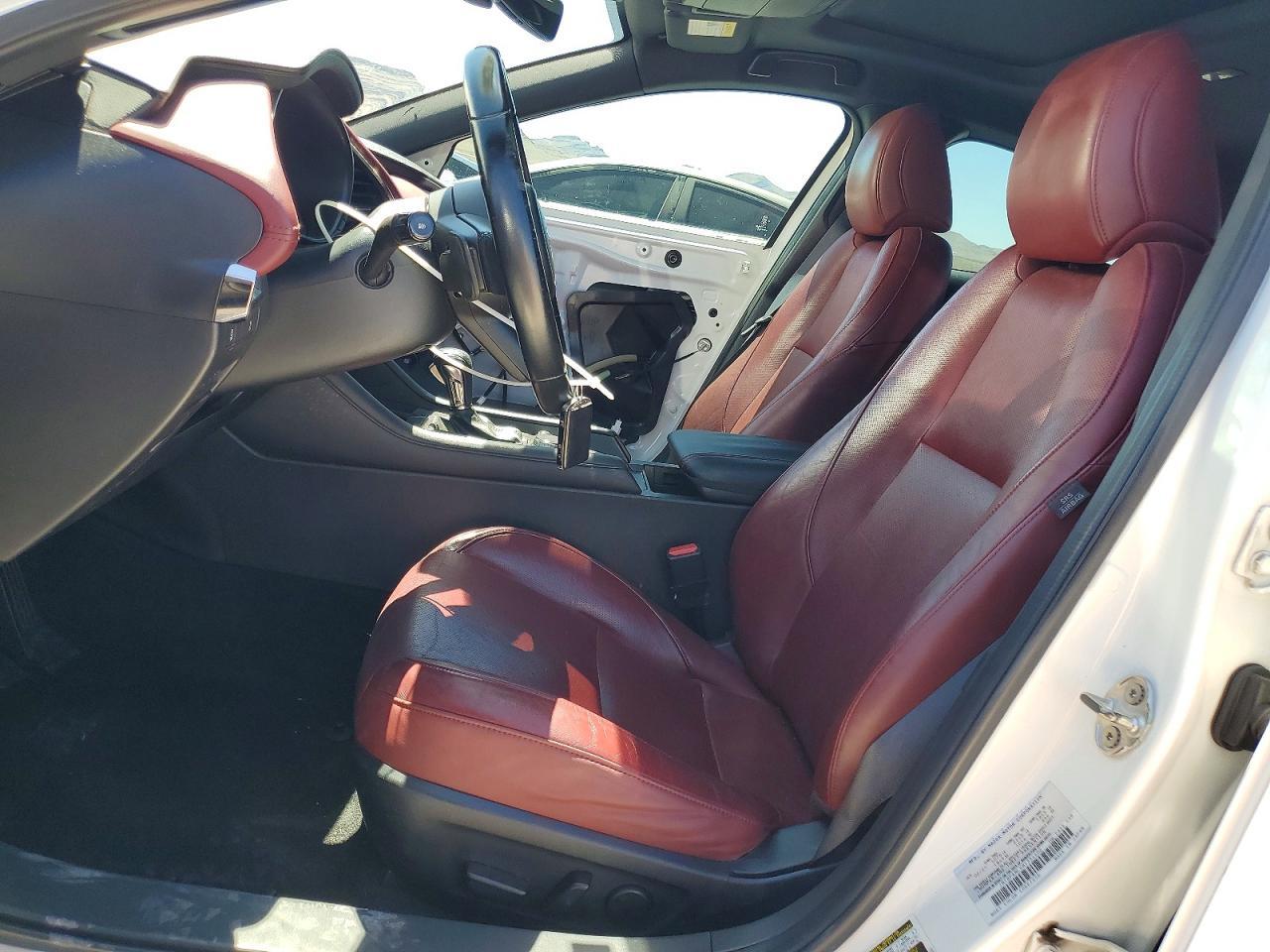 2021 Mazda 3 Premium - Фото 7