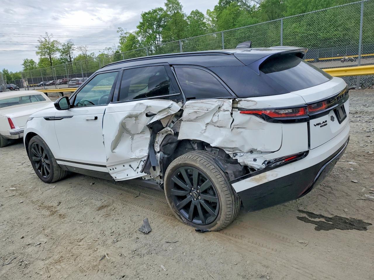 2019 Land Rover Range Rover Velar S - Фото 2