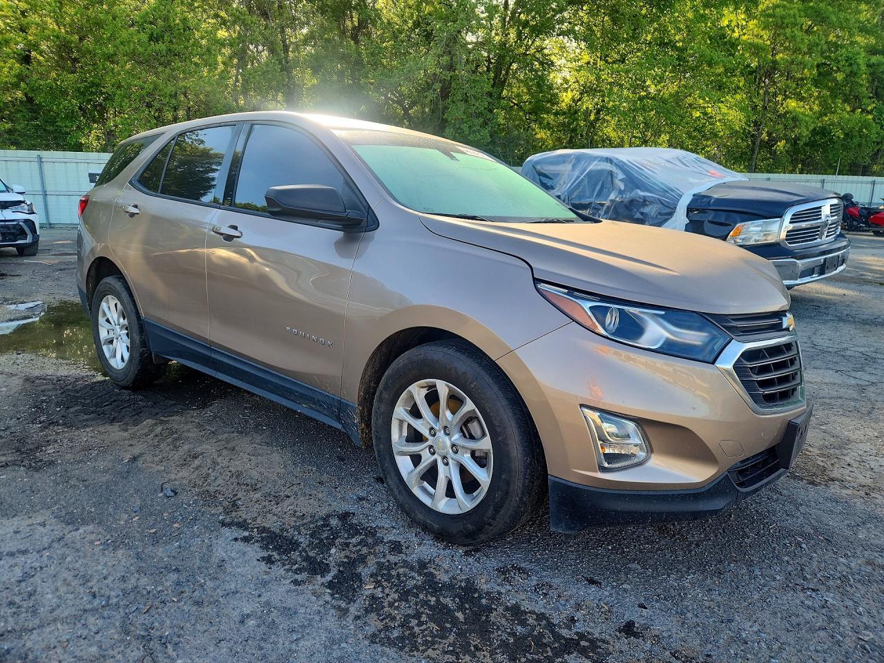 2018 Chevrolet Equinox Ls - Фото 4