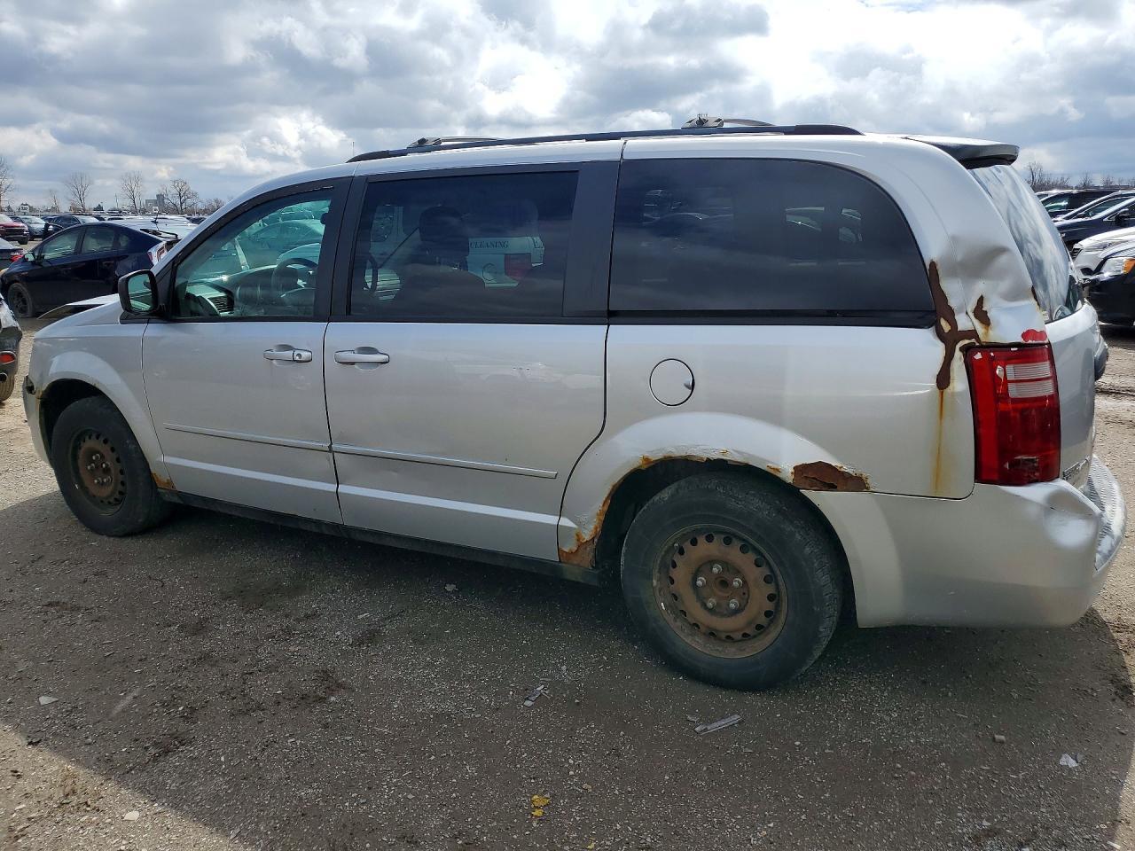 2008 Dodge Grand Caravan Se - Image 2