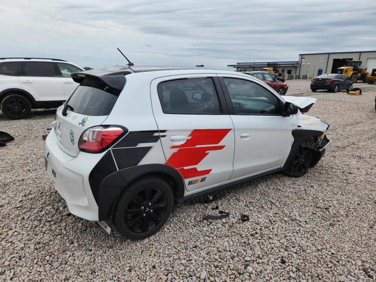 2023 Mitsubishi Mirage Se - Фото 3