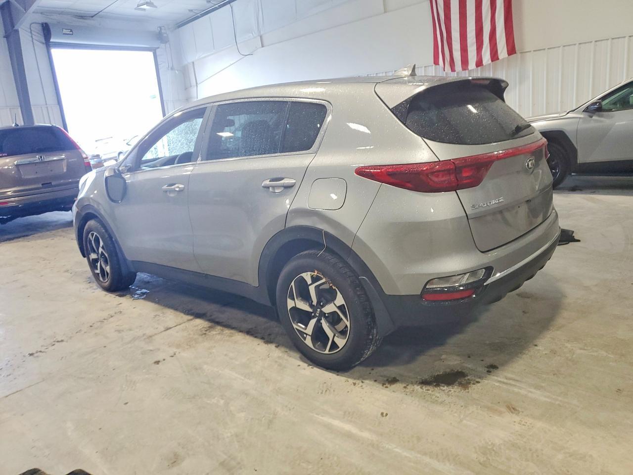 2022 Kia Sportage Lx - Image 2