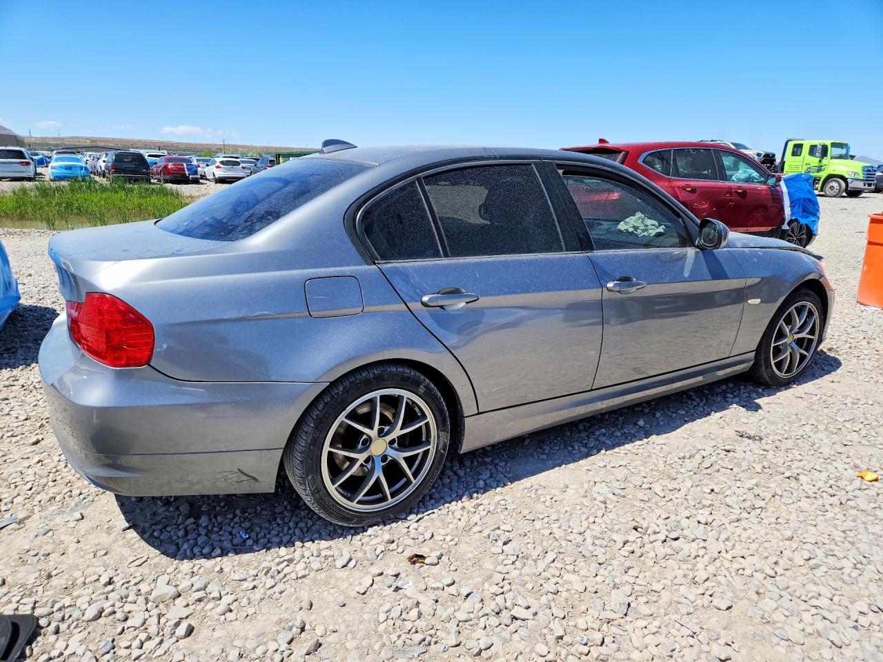 2011 BMW 328 Xi Sulev - Image 3