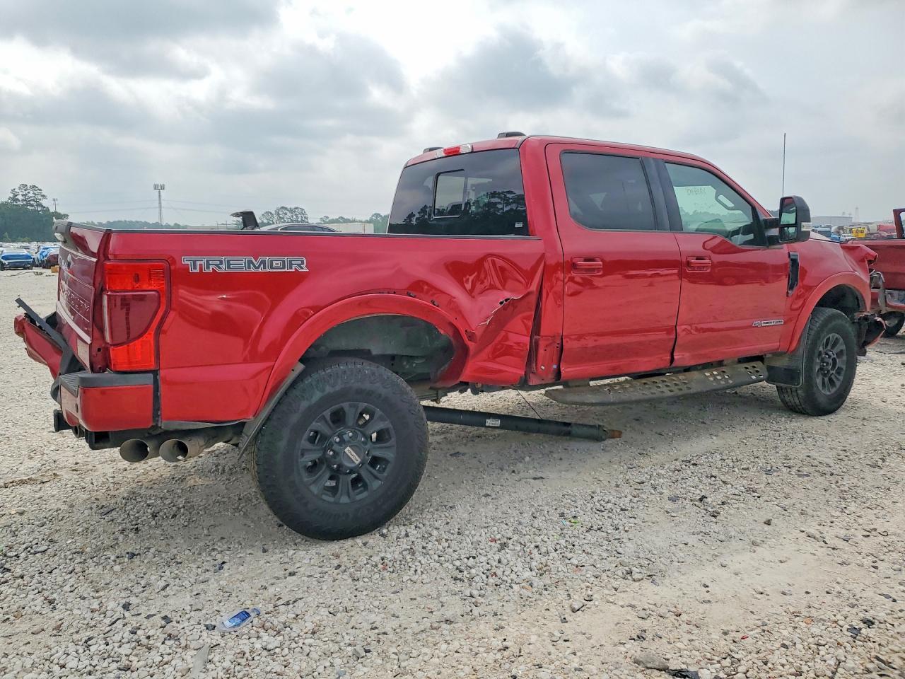 2022 Ford F250 Super Duty - Фото 3
