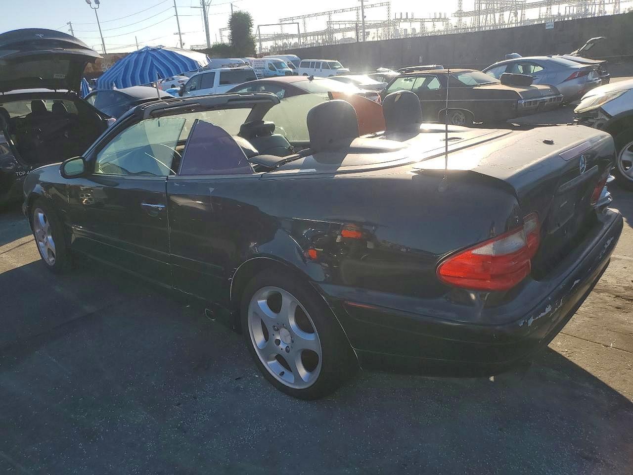 2000 Mercedes-Benz Clk 320 - Image 2