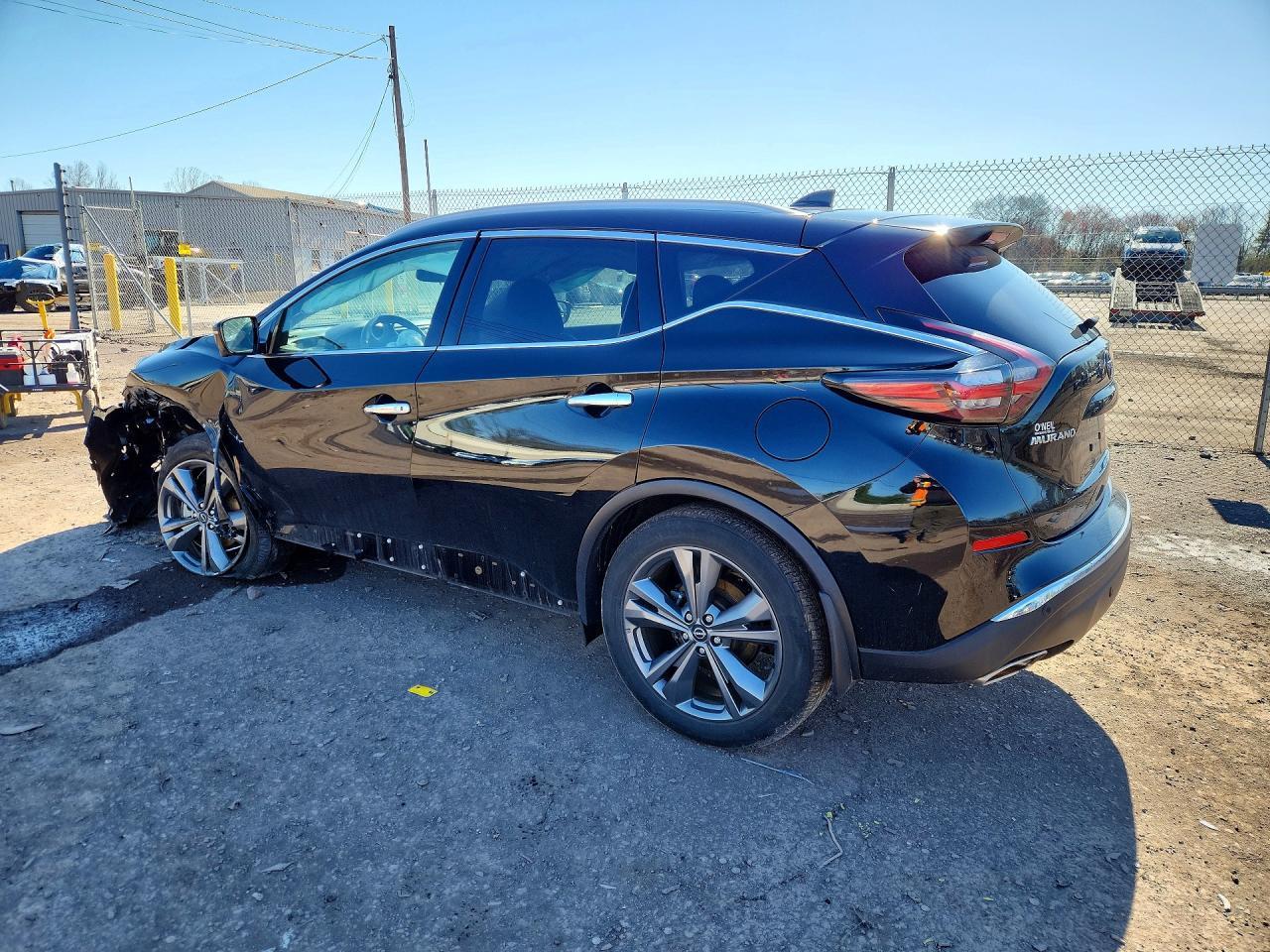 2023 Nissan Murano - Image 2