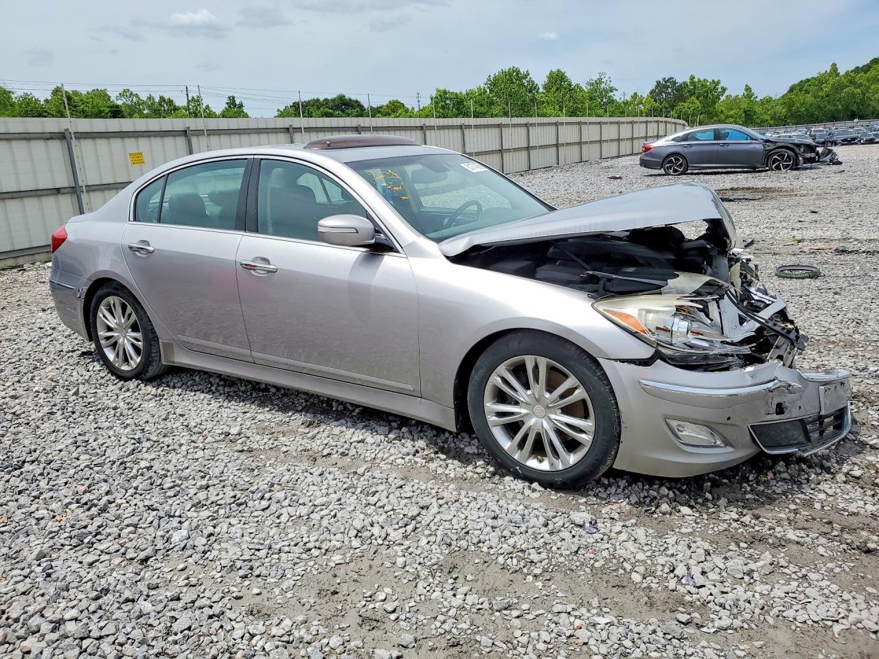 2013 Hyundai Genesis 3.8L - Image 4