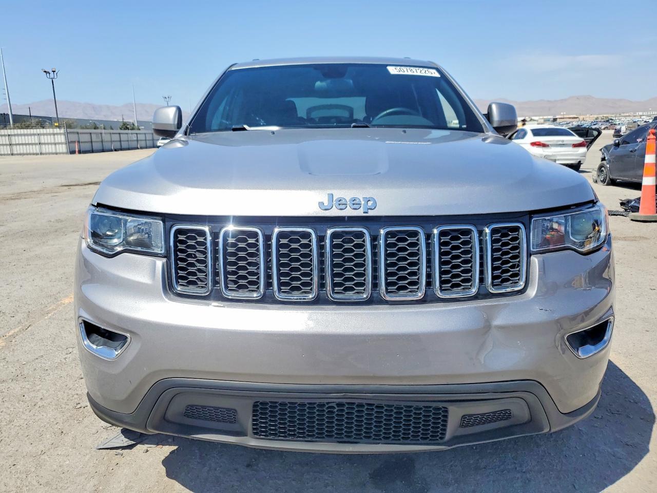 2021 Jeep Grand Cherokee Laredo - Image 5