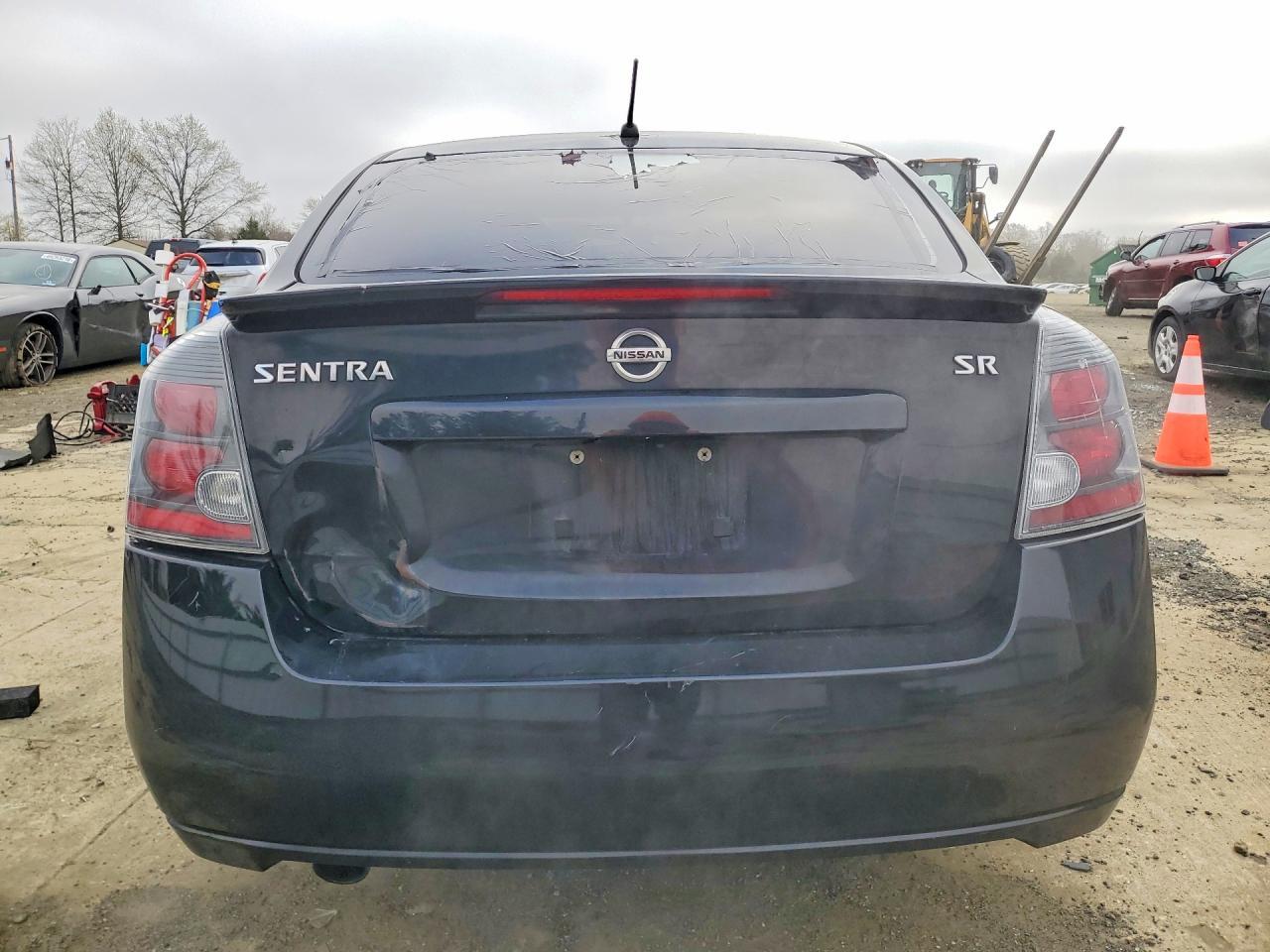 2010 Nissan Sentra - Фото 6