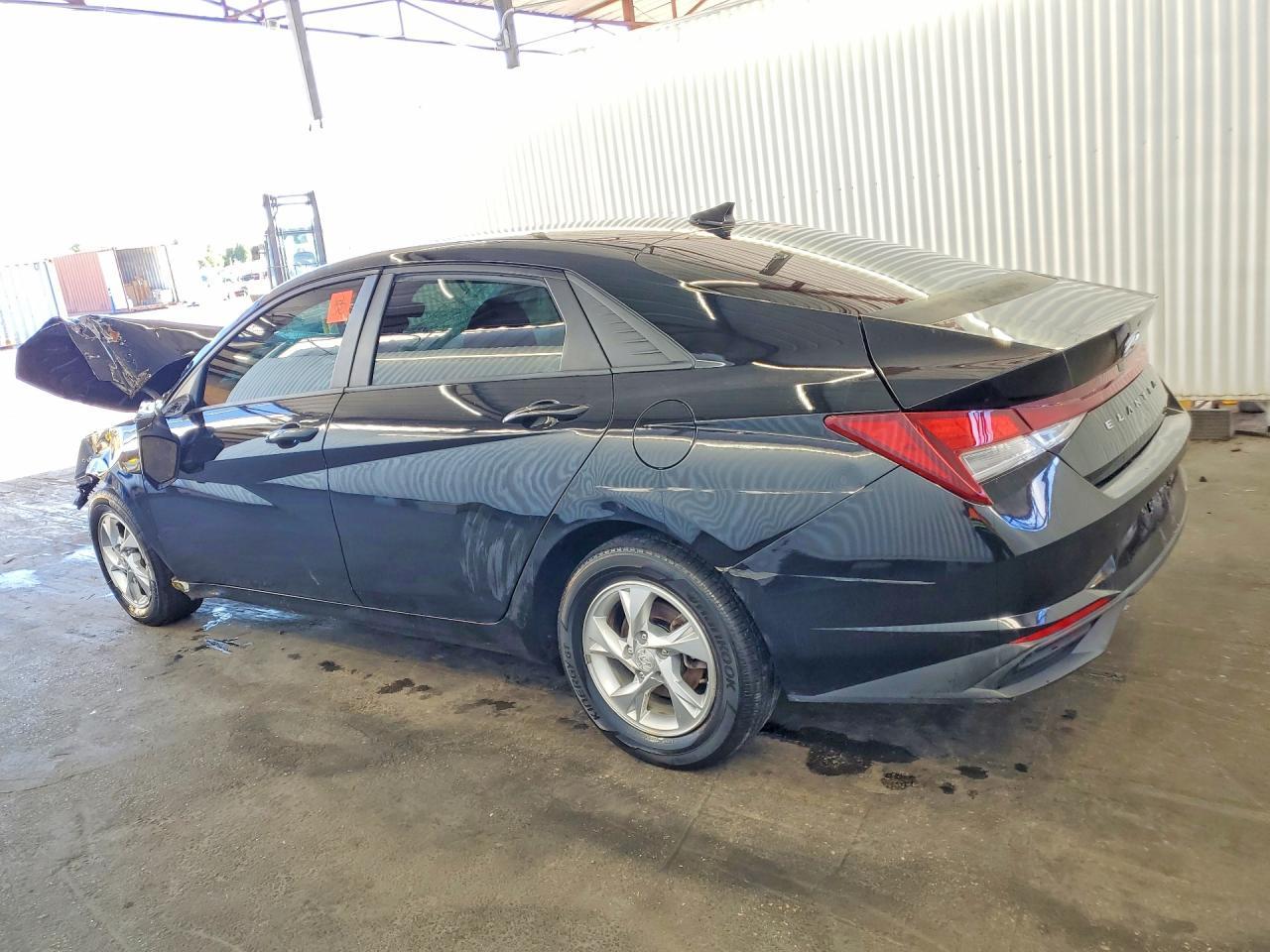 2021 Hyundai Elantra Se - Фото 2