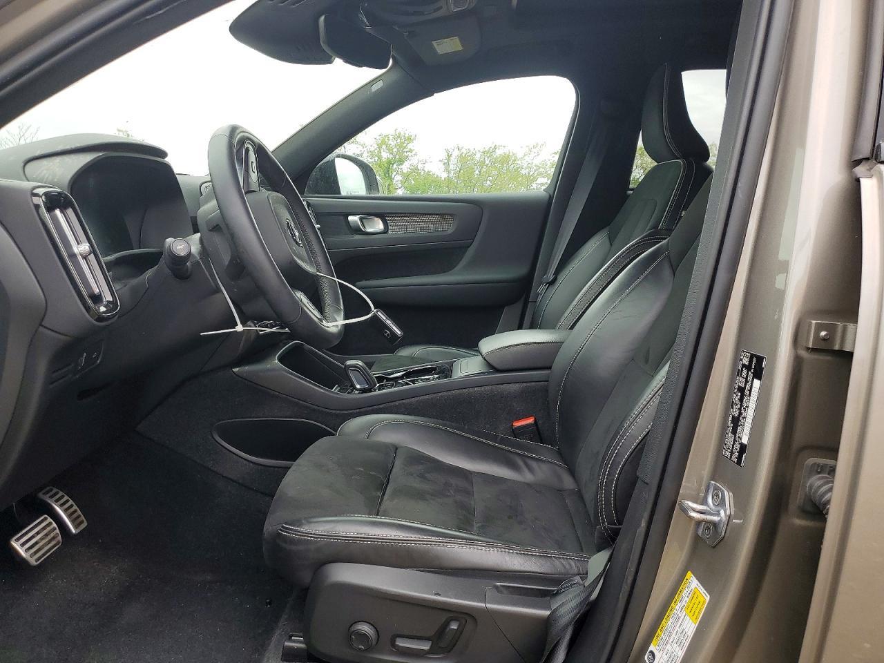 2022 Volvo Xc40 T5 R-Design - Фото 7