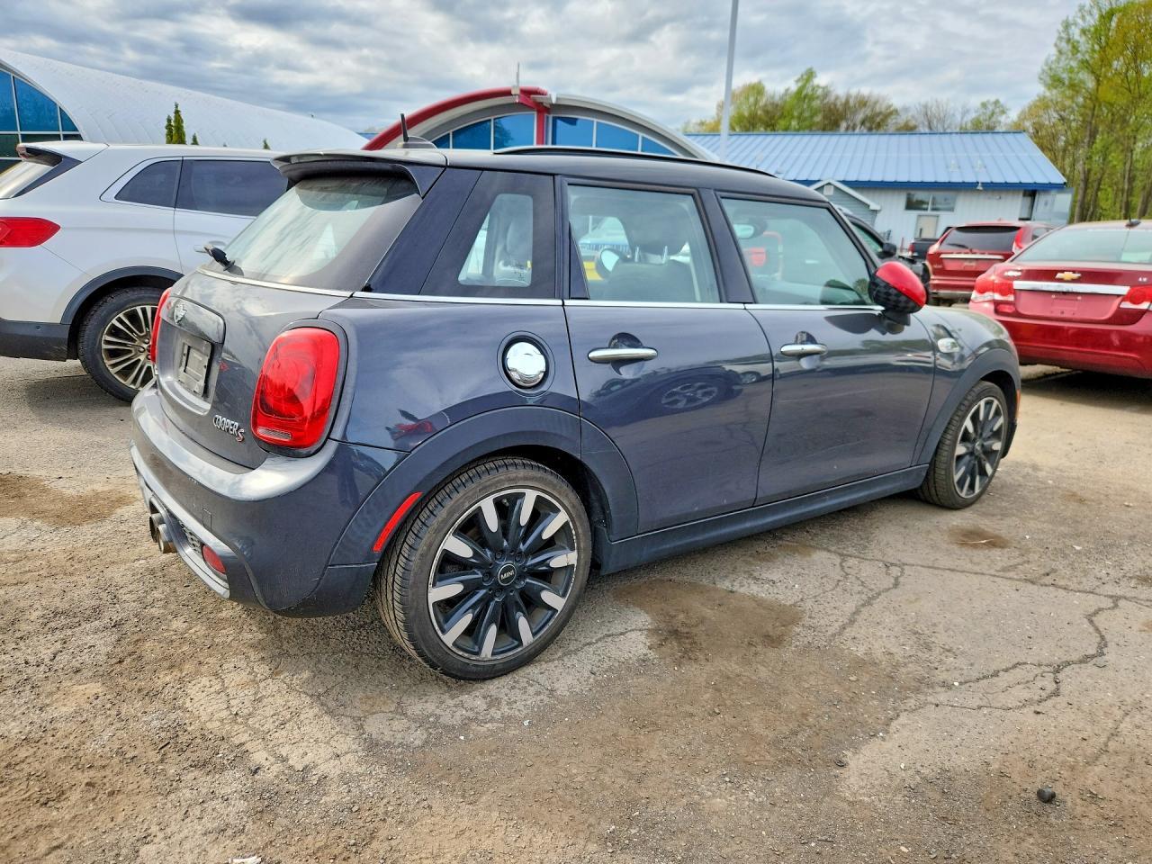 2016 Mini Cooper S - Image 3