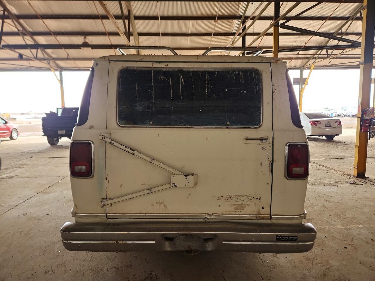 1986 Dodge Ram Wagon B350 - Фото 6