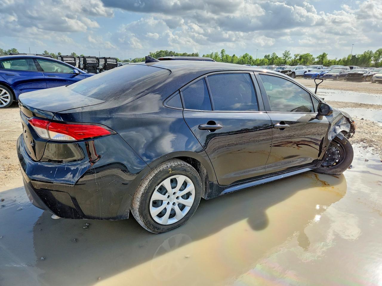 2023 Toyota Corolla Le - Фото 3