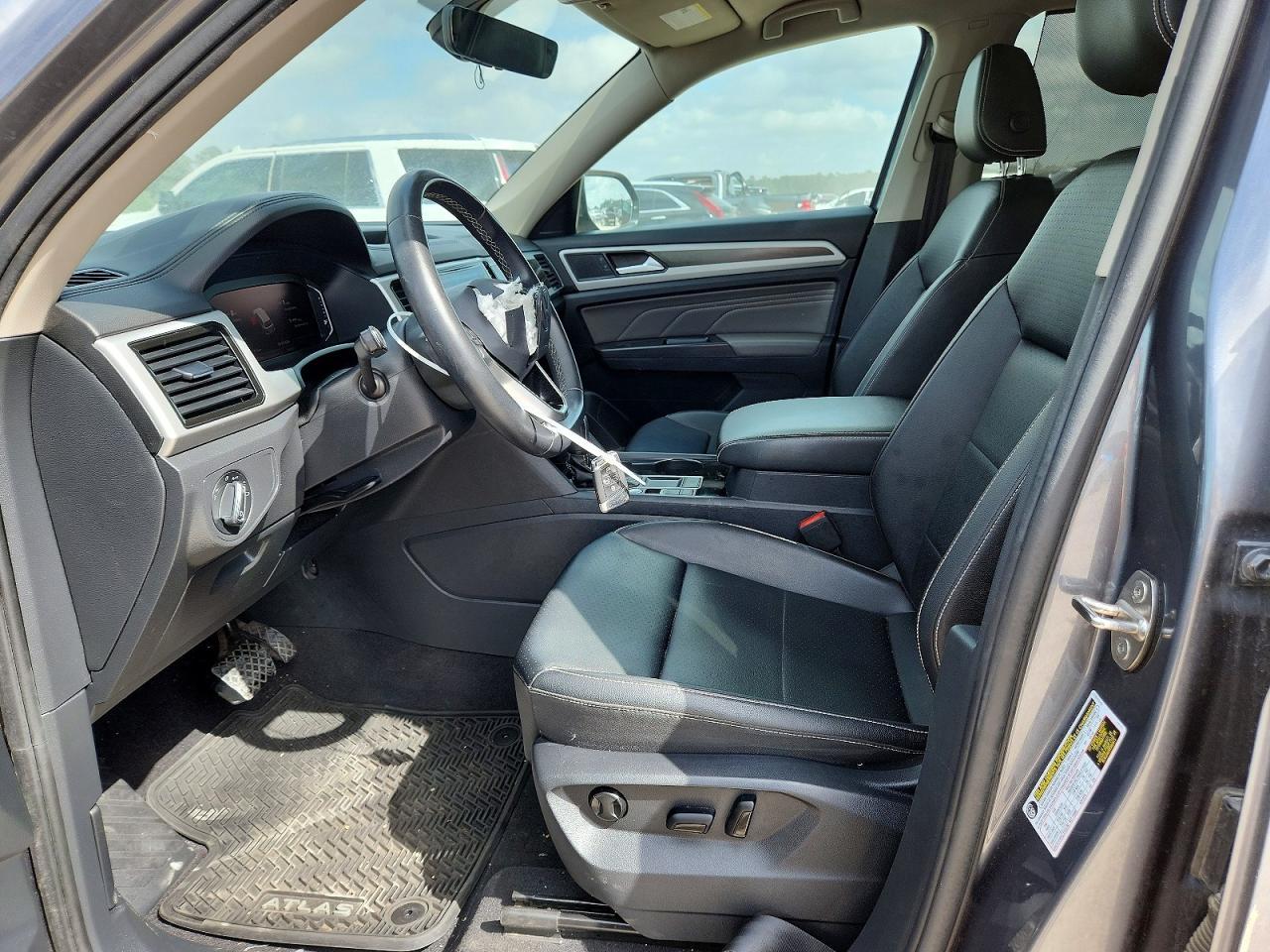 2023 Volkswagen Atlas Se - Фото 7