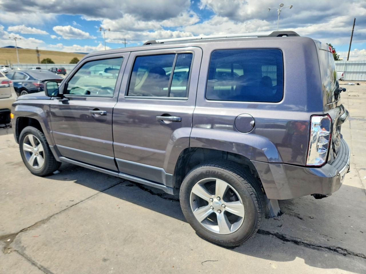 2017 Jeep Patriot Latitude - Фото 2