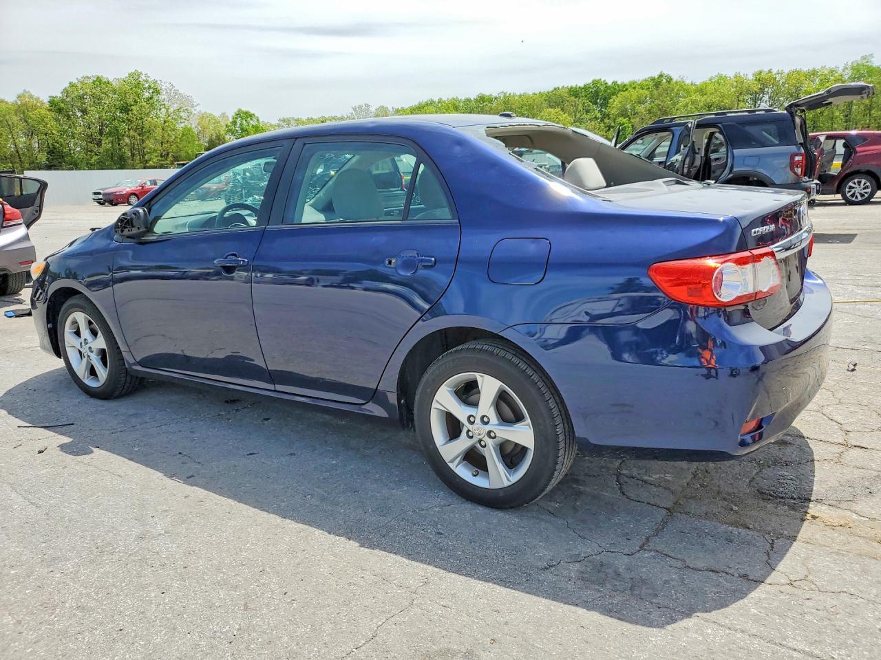 2012 Toyota Corolla Le - Image 2