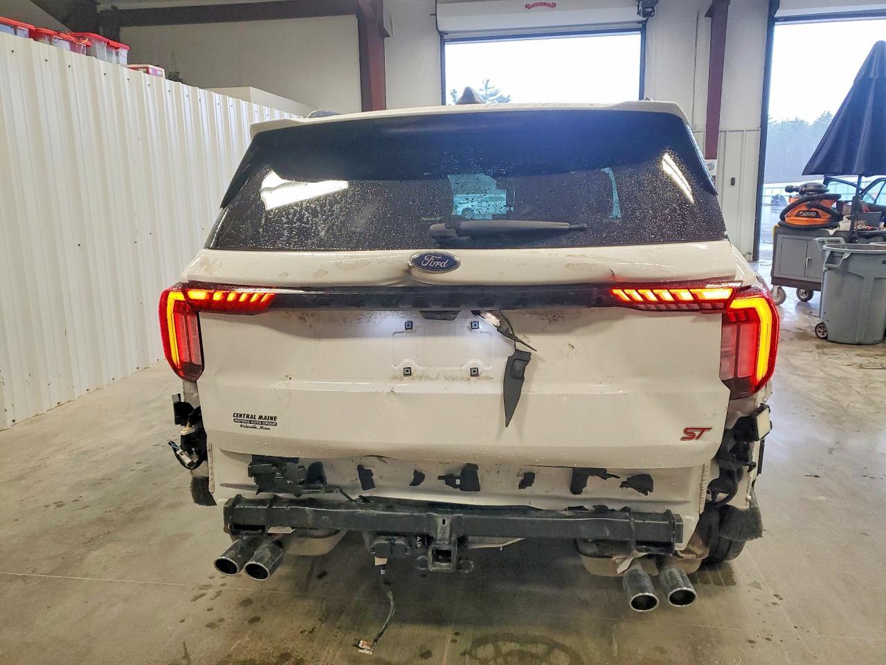 2025 Ford Explorer St - Фото 6
