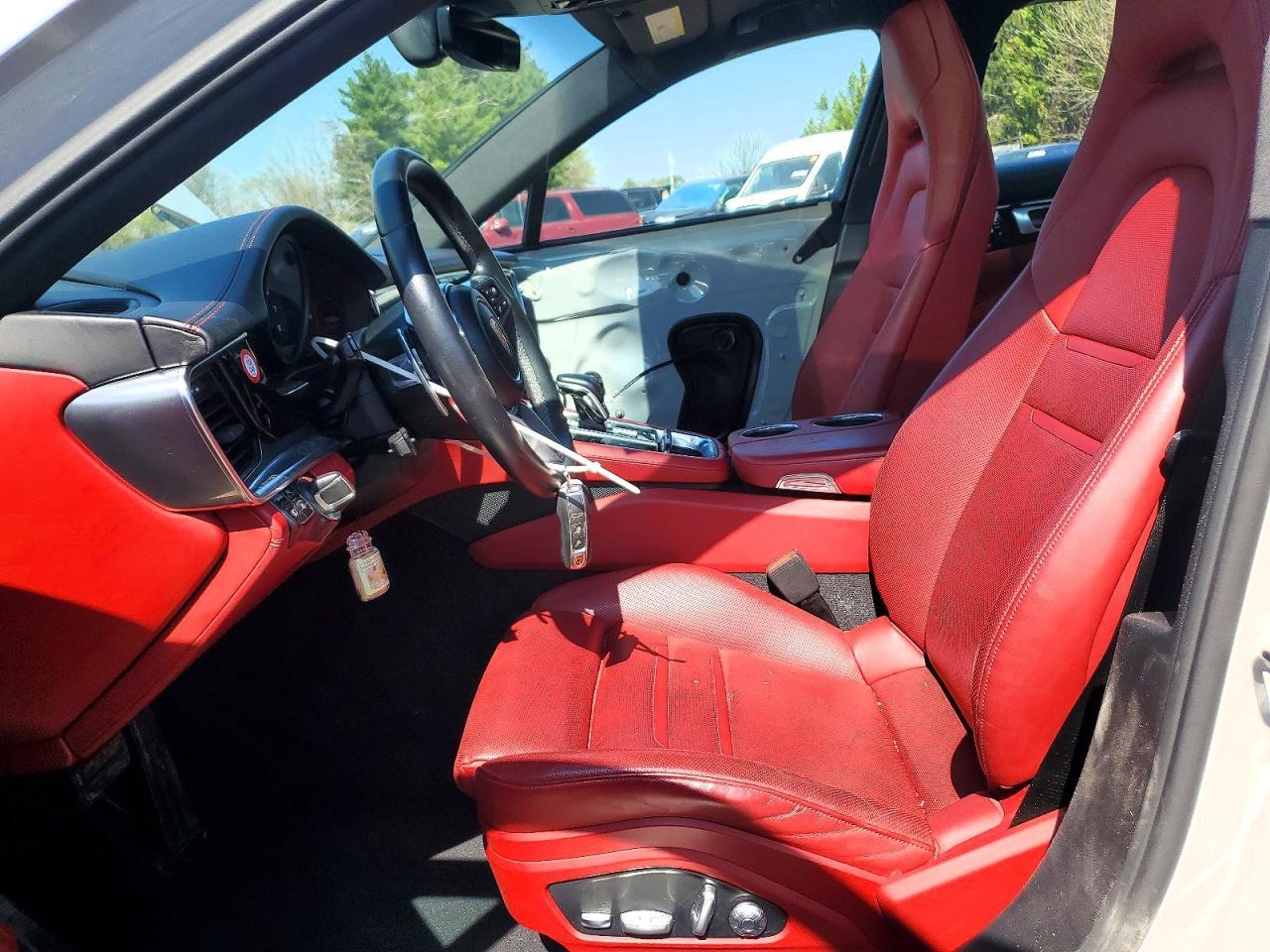 2018 Porsche Panamera 4 - Фото 7