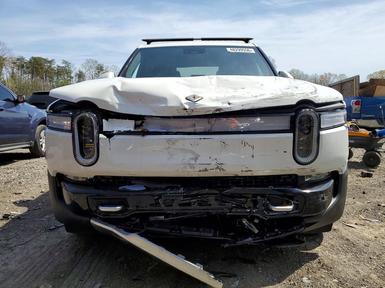 2023 Rivian R1T Adventure - Image 5