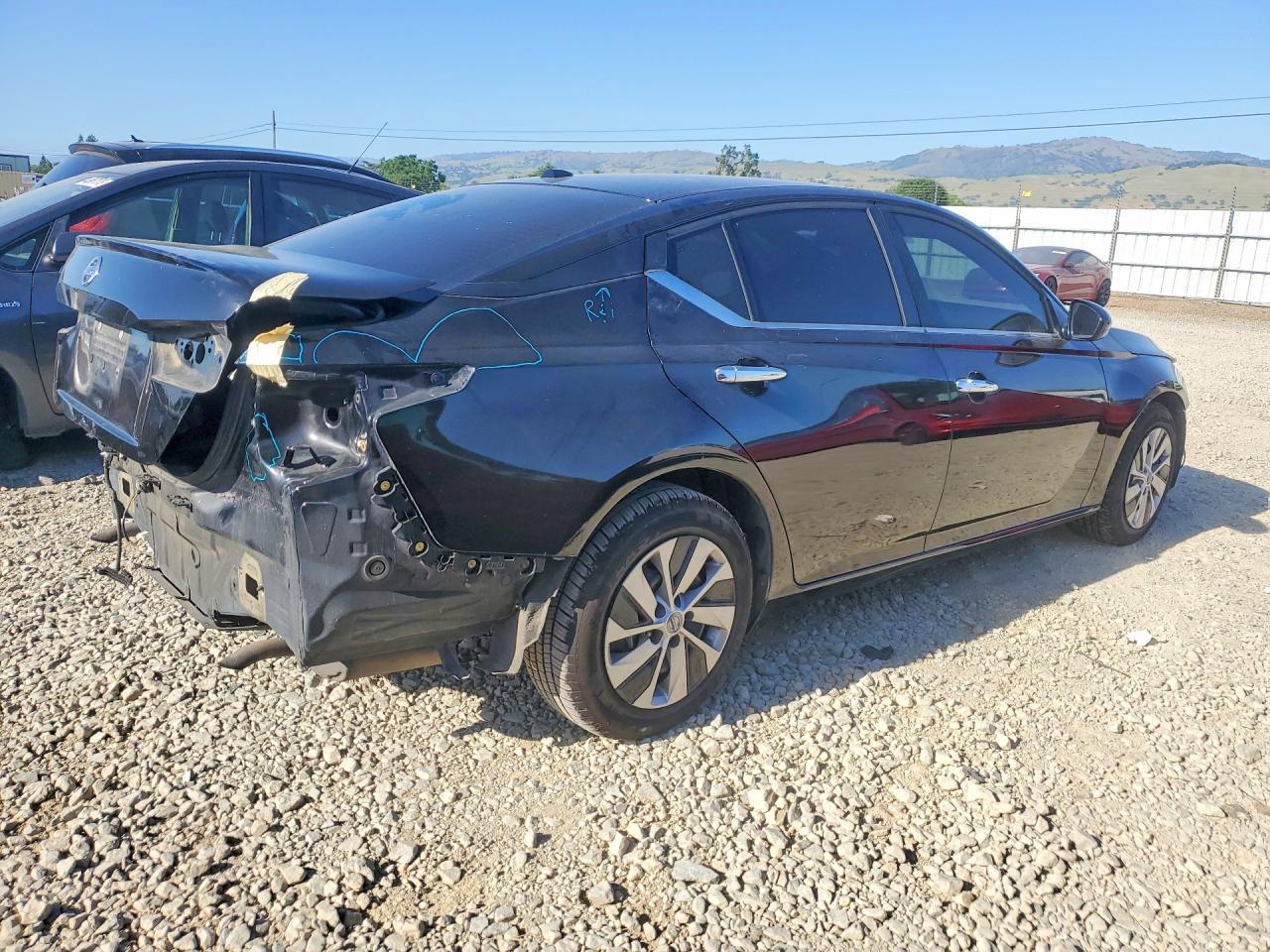 2020 Nissan Altima 2.5 S - Фото 3